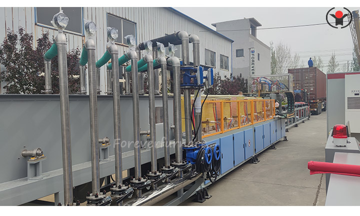 Oil drill pipe tempering production line