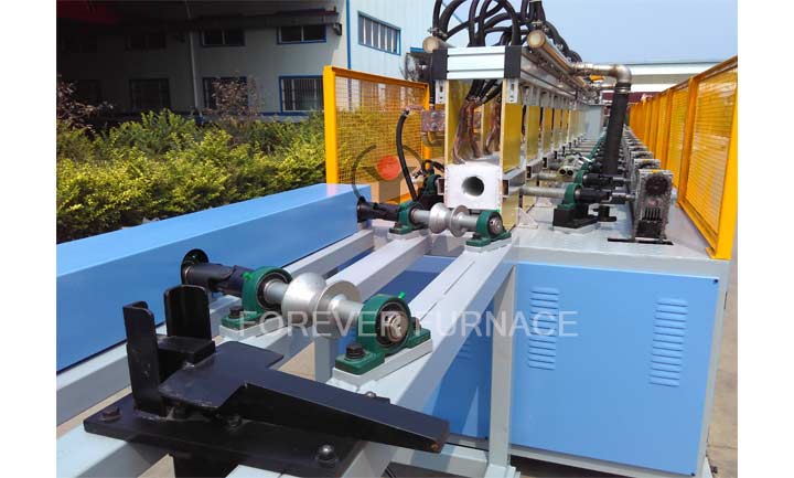 Induction heating equipment for hot working of steel bar